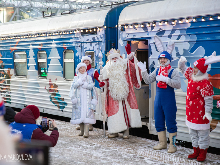 Мошенники продают поддельные билеты на поезд Деда Мороза