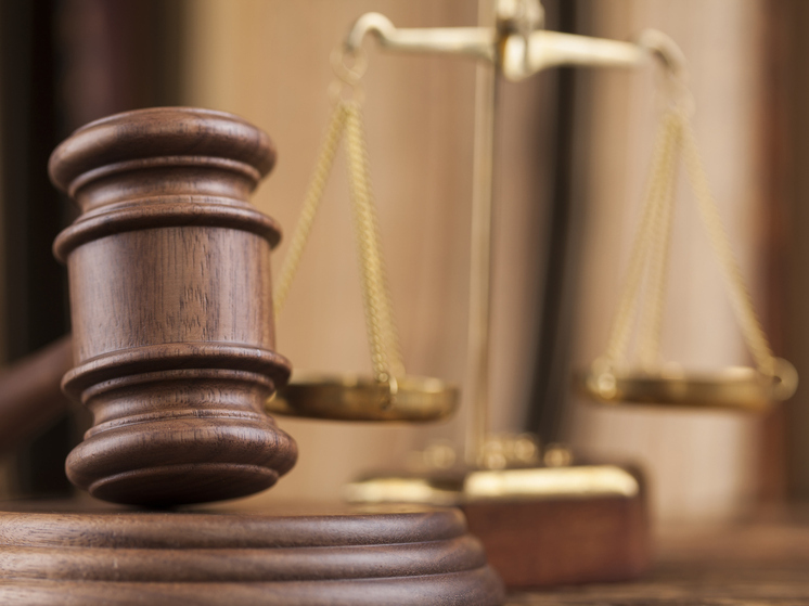 Тысяча в день: архангелогородец поплатился за самовольную дверь в коридоре