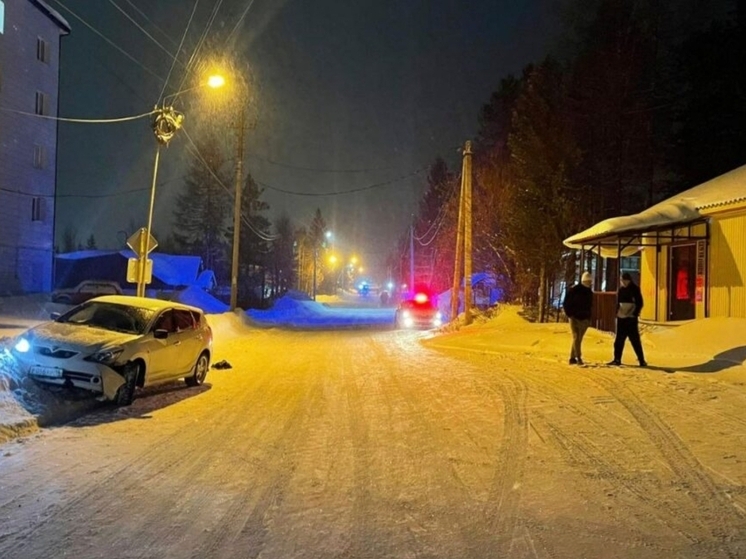 В Алдане автомобиль сбил подростка