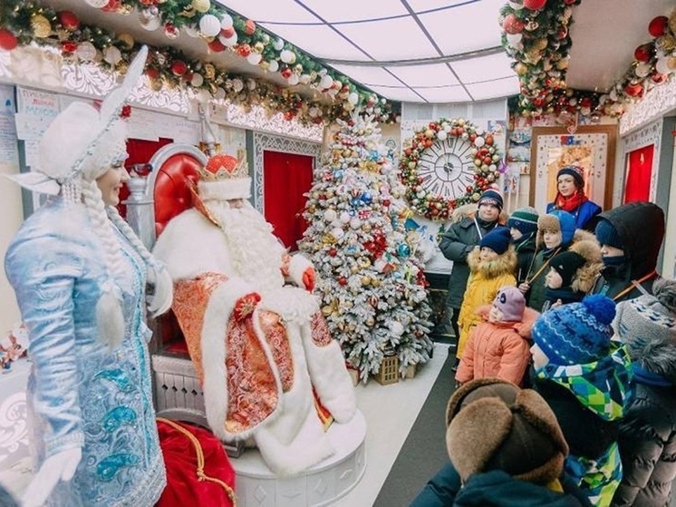 Движение автотранспорта ограничат у ж/д вокзала Благовещенска из-за визита «Поезда Деда Мороза»