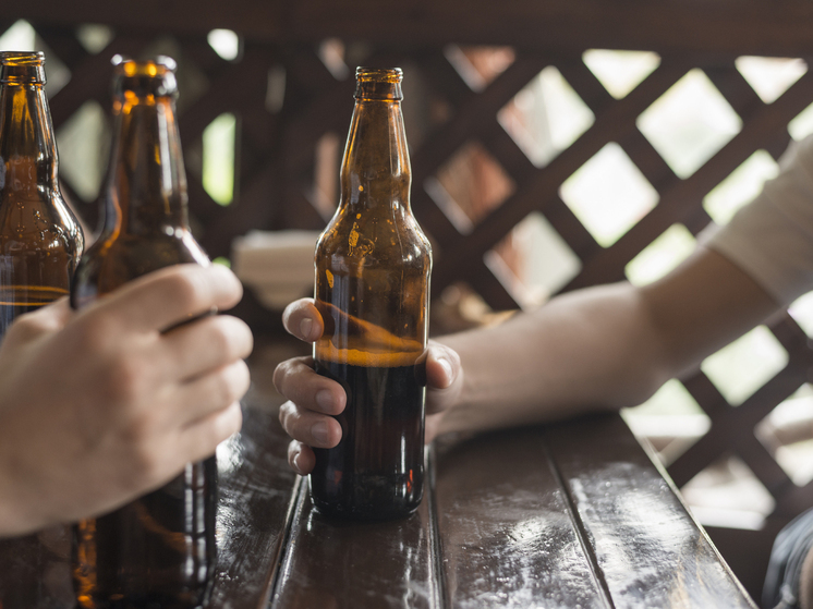 Продавщицу из Красноярска повторно оштрафовали за реализацию пива несовершеннолетним