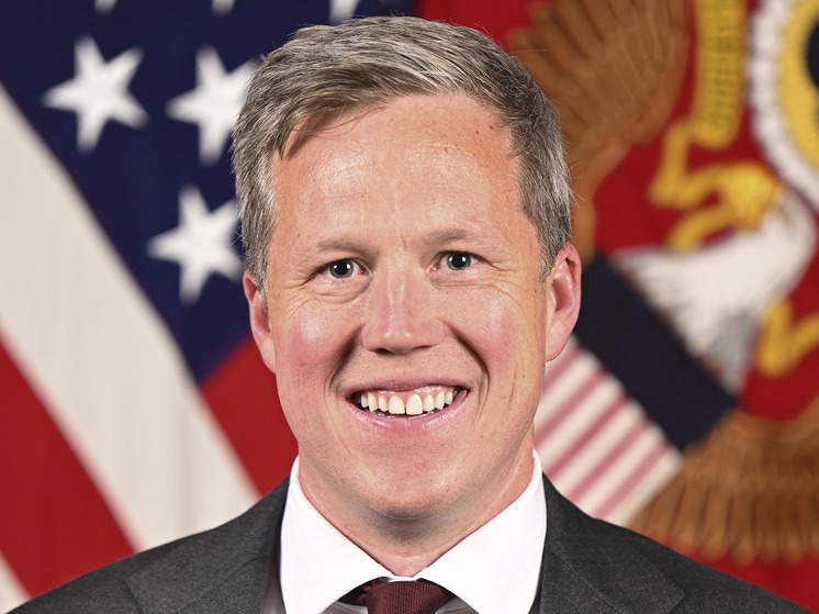 Кто такой Дэн Дрисколл и может ли он положить конец украинскому конфликту