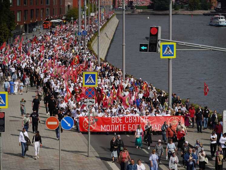 Ведущий «Спаса» Голованов оценил последствия крестных ходов в городах России