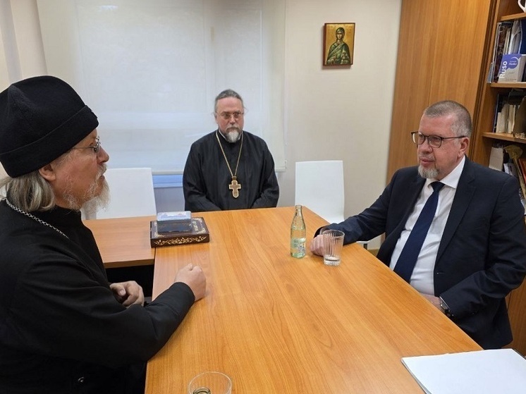 Рязанский митрополит Марк встретился в Испании с послом РФ Клименко