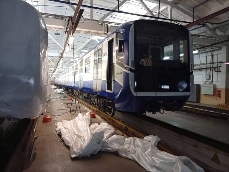 Новосибирское метро получило два новых поезда «Ермак»