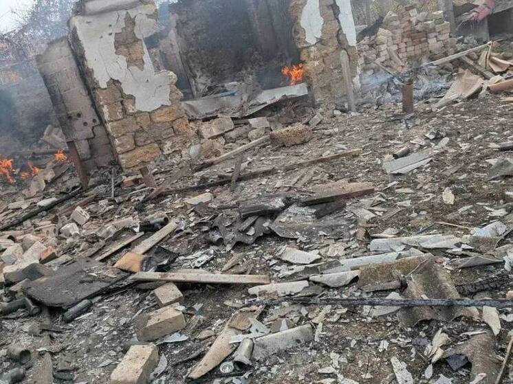 В херсонском селе Тополевка в результате атаки ВСУ поврежден жилой дом