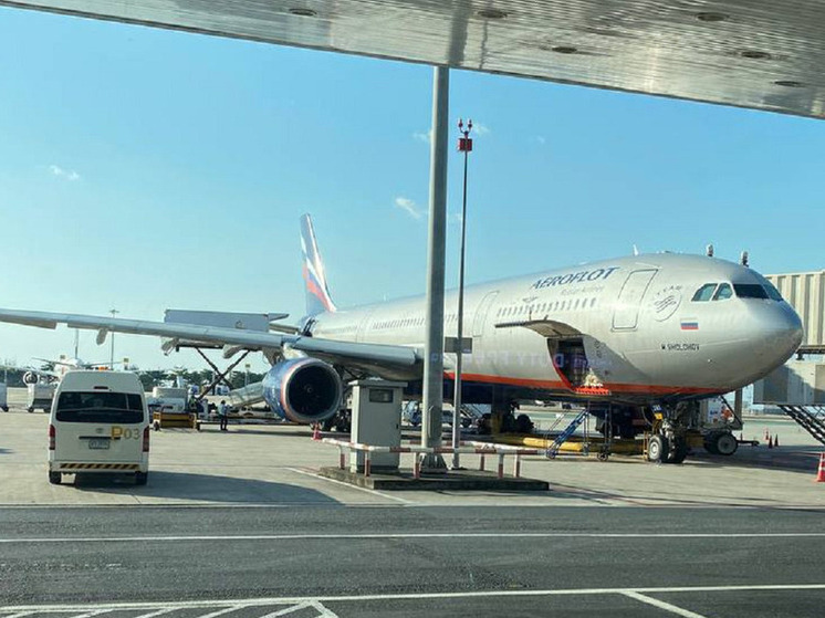 В аэропорту Барнаула задерживаются авиарейсы в Москву