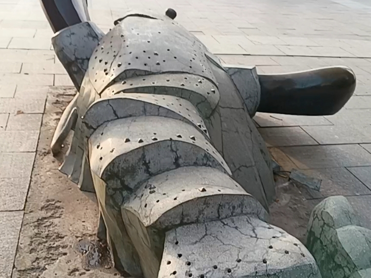 Скульптуру «Рак» на Набережной Ростова повредили вандалы