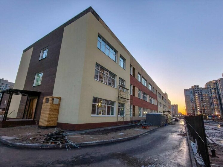 Губернатор Омской области Виталий Хоценко вместе с мэром Омска Сергеем Шелестом провели рабочий объезд ключевых объектов, где создаются новые условия для детей и молодых спортсменов