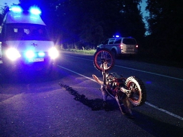 В Аксайском районе в ДТП с мопедом пострадали два подростка