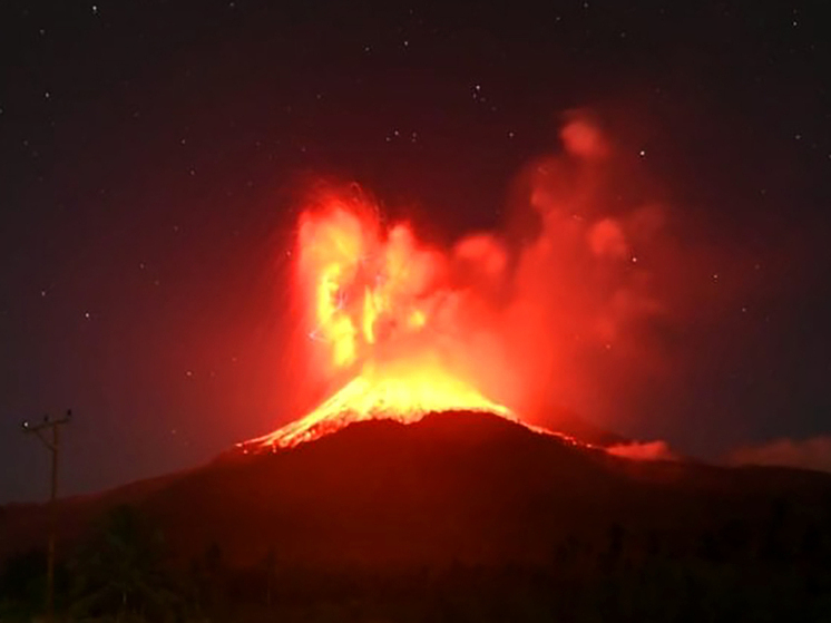 В Эфиопии произошло извержение вулкана, спавшего более десяти тысяч лет