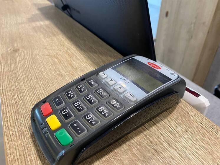 Мурманчанин устроил «забег» по магазинам с чужой банковской картой