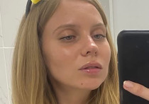 Больше месяца москвичка Ольга не знает, где находится её единственная дочь и 10-летний внук. 32-летняя Дарья Лучкина вместе с сыном улетела в Стамбул. Женщина отключила телефоны и пропала. На данный момент ни одного звонка, ни одной зацепки.
Мать исчезнувшей рассказала о беде.
