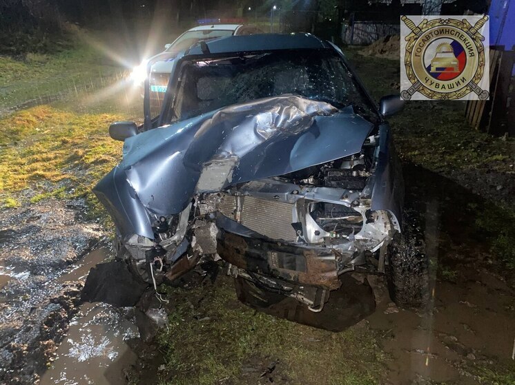 В Вурнарском округе в ночное время съехала в кювет Nexia: пострадала пассажирка