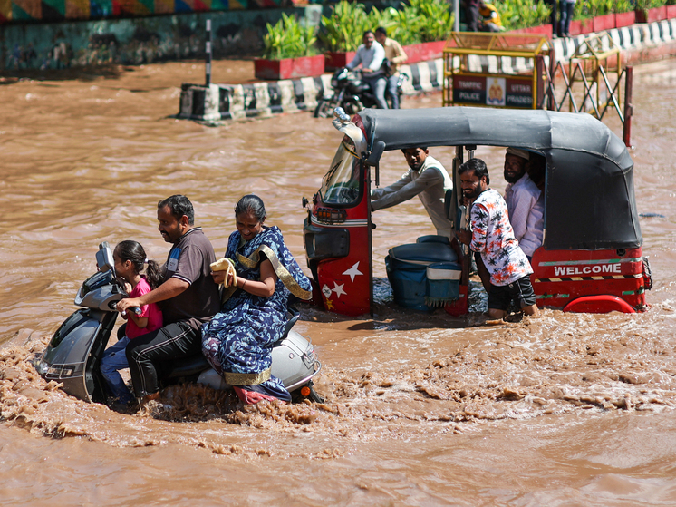 Наводнение в Таиланде: эвакуированы туристы из 17 отелей в Хатъяе