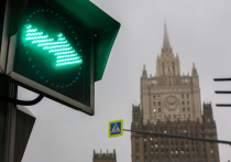 Российские компании и частные лица, как пишет американское агентство Bloomberg (статью перевели ИноСМИ), после отключения от глобальных финансовых систем успешно используют альтернативные методы для международных расчетов. 