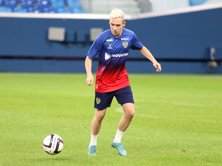 Российский полузащитник Батраков отказался от контракта с зарплатой $120 млн в Саудовской Аравии