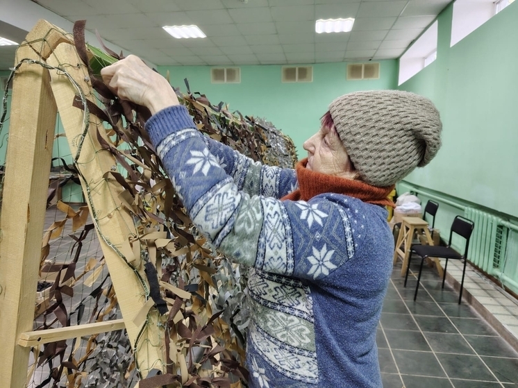 Пенсионеры из Вязниковского района сплели 1360 маскировочных сетей