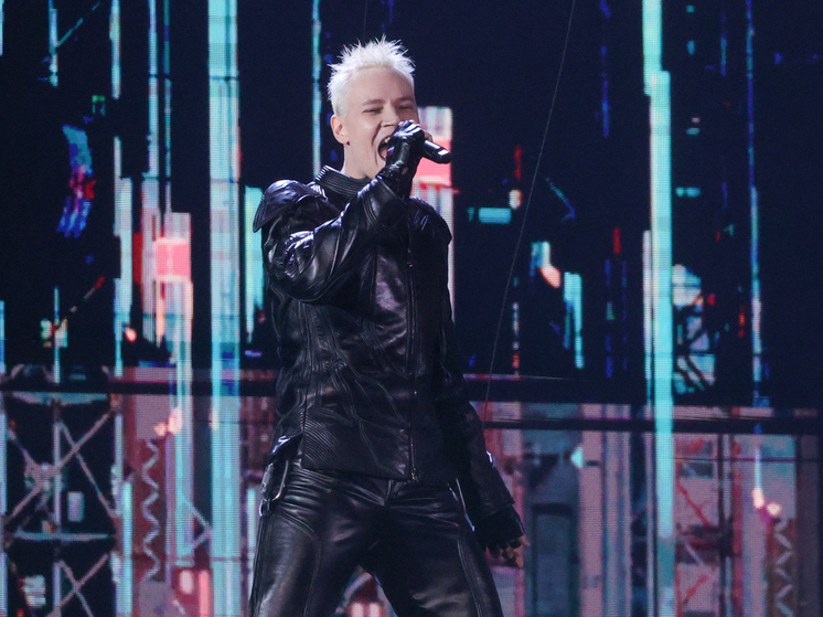 В Нижневартовском лицее №1 вместо звонка включают песню SHAMAN «Я русский»