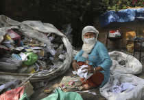 Столица Индии, Нью-Дели, вновь погрузилась в ядовитый смог, достигший уровня «опасно для жизни»