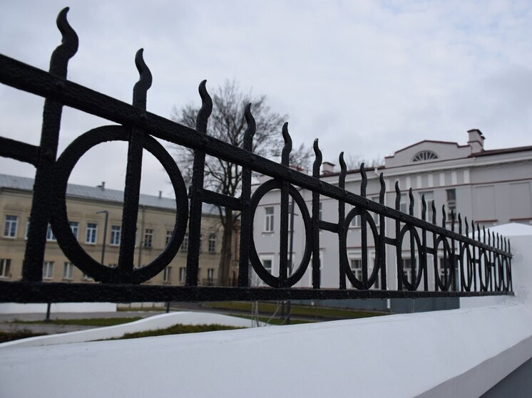 В Тамбове открылся сквер «Гармония»: вековые решетки, музыкальные инструменты и светящиеся скамейки