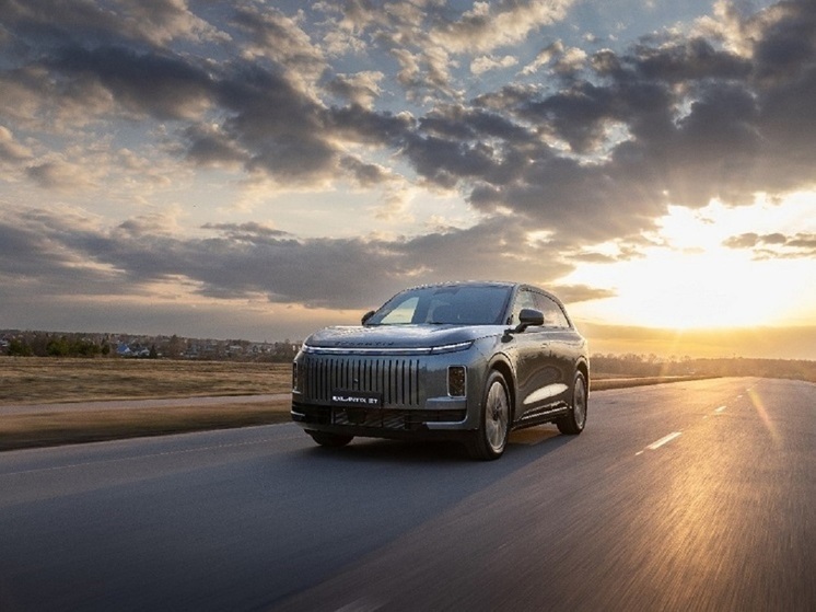 Новый лидер продаж в сегменте гибридов: EXEED EXLANTIX ET вошел в ТОП-5 бестселлеров России