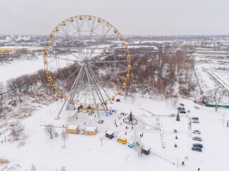 В Ярославле Колесо обозрения приостановило работу