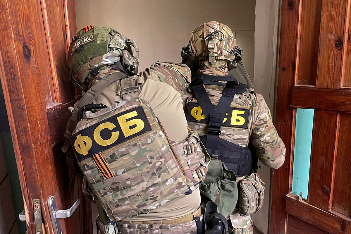 Подсадные «соседи по парте» и необычные камни: как вербовали алтайских террористов