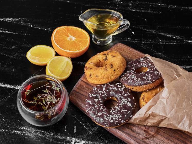 Онколог Сильвио Гараттини заявил, что для долголетия необходимо меньше есть