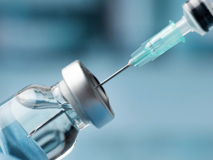 Министр Мурашко: Использование двух вакцин против рака разрешил Минздрав РФ