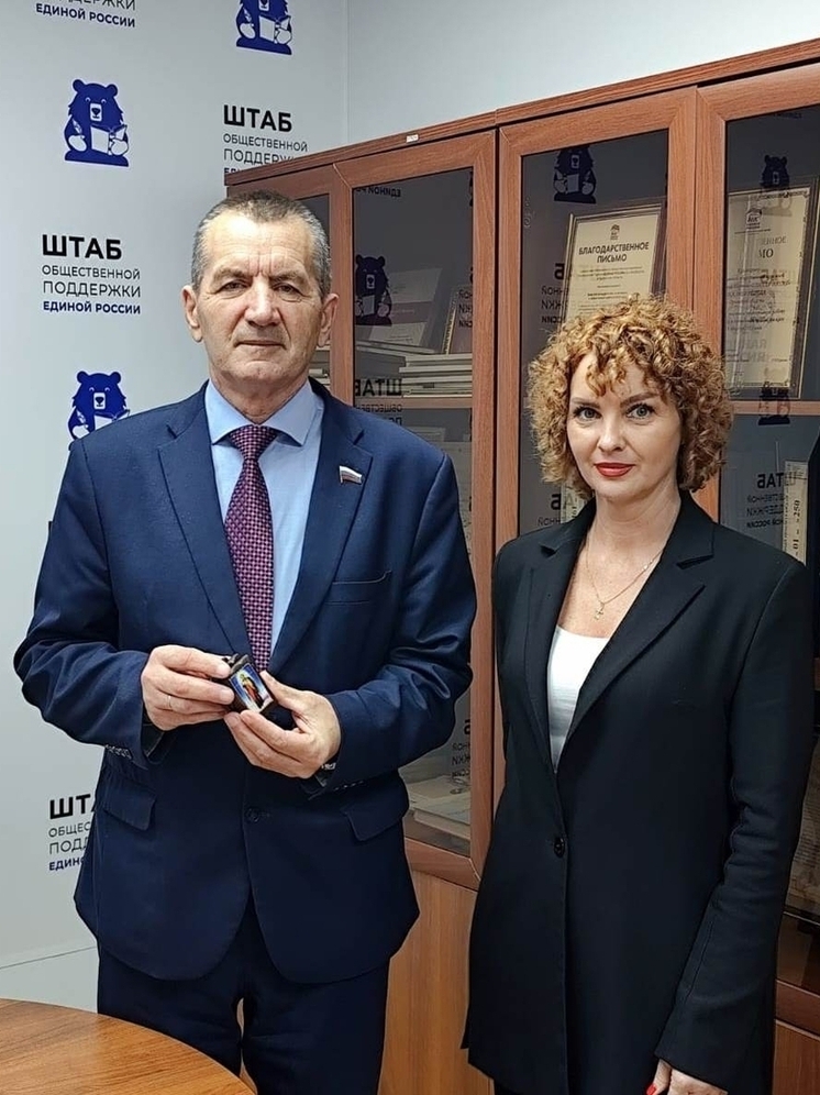 Орловский волонтёр передала бойцам СВО иконы ручной работы