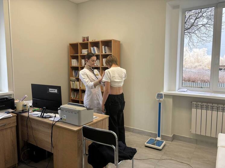 Славская больница получила сразу семь новых медработников