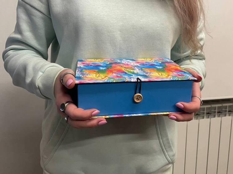 Большинство россиян хотели бы получить деньги в подарок на Новый год