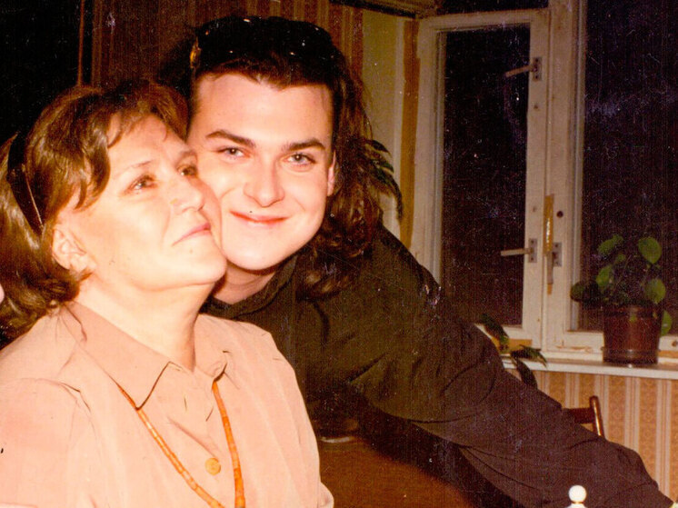 Певец Юлиан — один из самых близких людей для Нонны Мордюковой