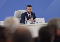 Глава Донецкой Народной Республики Денис Пушилин выступил с докладом на межфракционной конференции «Приоритеты социально-экономического развития России» в Государственной Думе