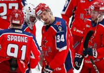 В календаре регулярного чемпионата КХЛ в понедельник значилось всего три встречи