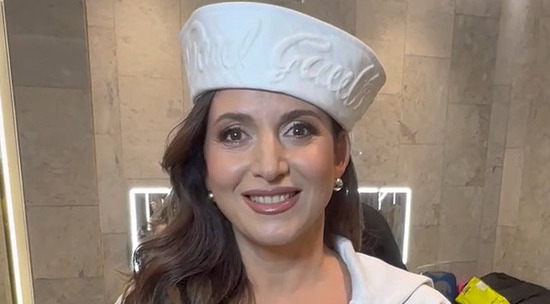 Молодая бабушка Жасмин рассказала, на кого похож ее внук