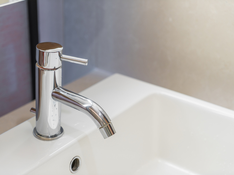 В Южно-Сахалинске 25 ноября отключили холодную воду на нескольких улицах