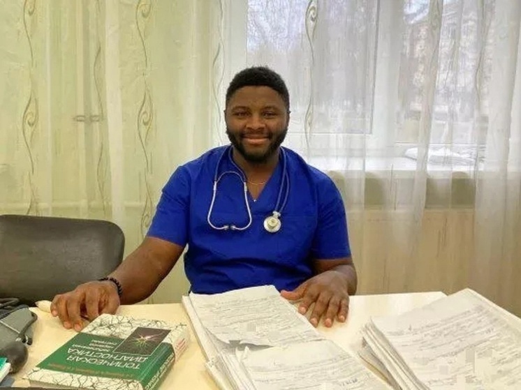 Камерунец лечит инсульты в больнице Орла