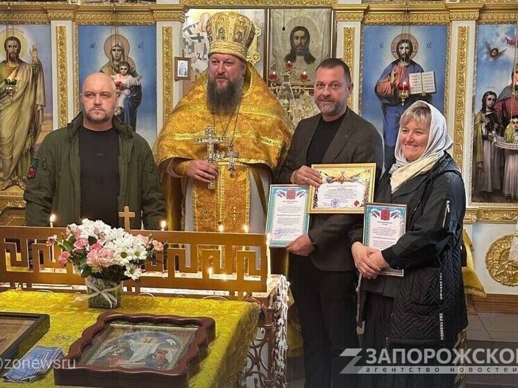 Волонтеры из Мелитополя отмечены благодарностями от военных за гуманитарную помощь