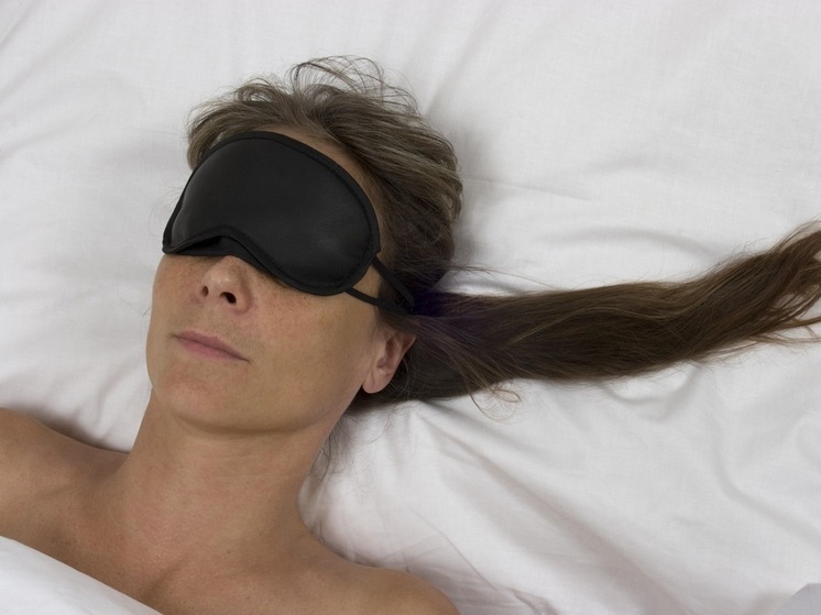 Эксперт Чеблуков: спать лучше всего на спине и на боку