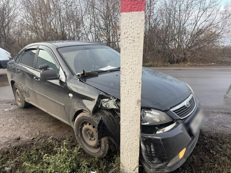 Автоледи попала в больницу после столкновения двух иномарок под Воронежем