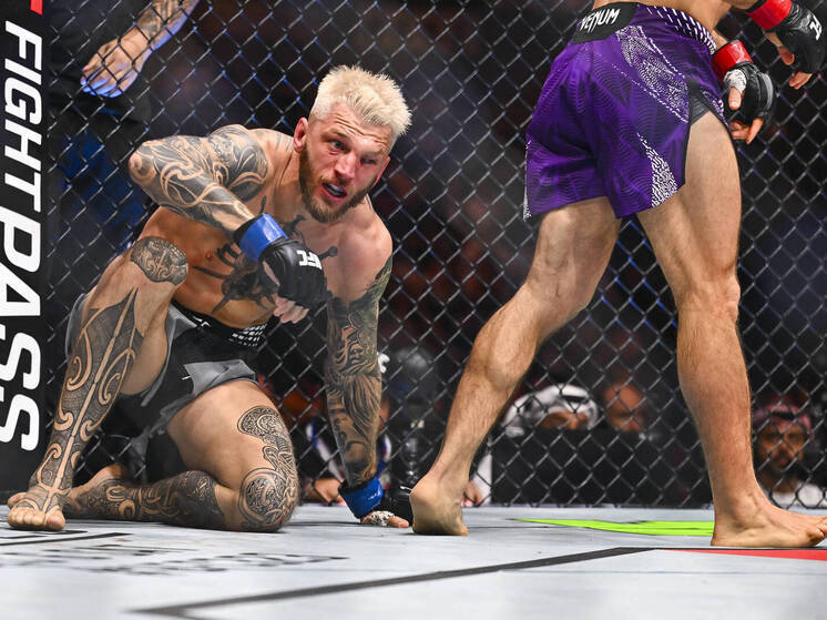 Бойцы провели поединок 22 ноября