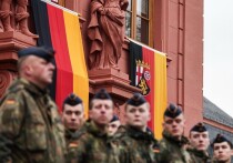 Журналист Berliner Zeitung Софи-Мари Шульц поговорила с подполковником бундесвера Тобиасом Брёсдорфом — офицером с более чем тридцатилетним стажем, выросшим в ГДР и всю жизнь находящимся на стыке между армией и обществом. 