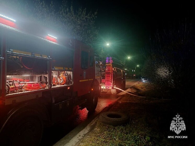 Сотрудники МЧС ликвидировали пожар в бане в СНТ «Ветеран» в Туле