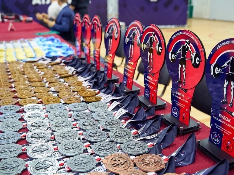 В Тюмени определили чемпионов по тяжёлой атлетике
