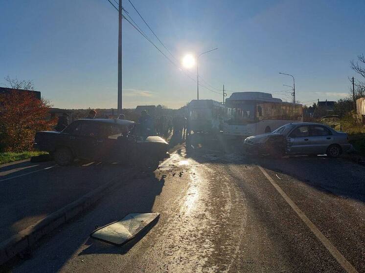 Ребенок и двое взрослых пострадали в аварии в Севастополе