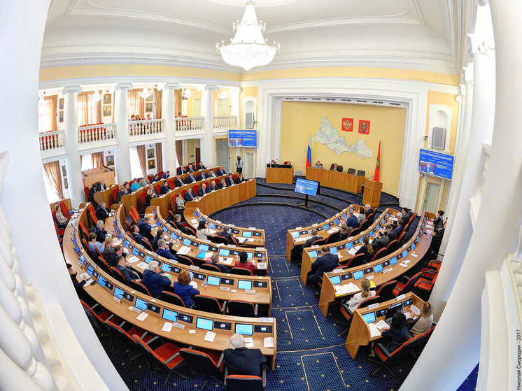 Бюджетный кризис в Оренбуржье: депутаты провалили принятие бюджета-2026 и требуют помощи от федерального центра