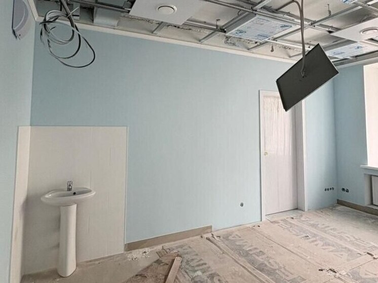 В Белгороде ремонт поликлиники № 1 завершат в декабре 2025 года