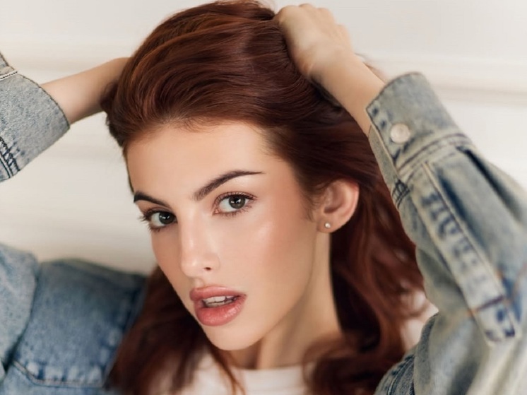 Российская художественная гимнастка и телеведущая Анжелика Стубайло поделилась бэкстейджем новой горячей фотосессии. Заслуженный мастер спорта России и двукратная чемпионка мира выбрала сексуальный и дерзкий образ.